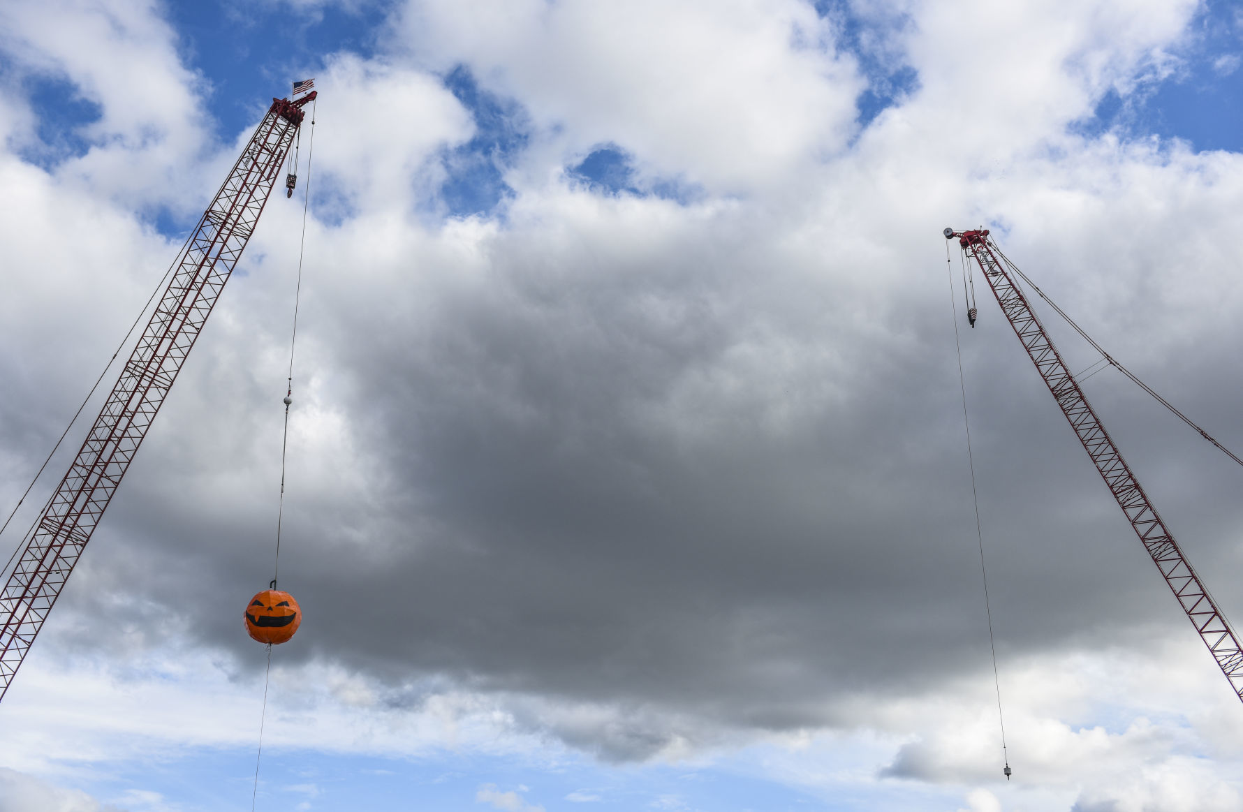 100419-mda-nws-pumpkin-8.jpg